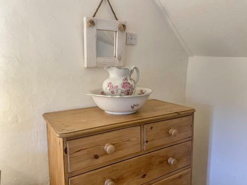 Rose Cottage In Holcombe