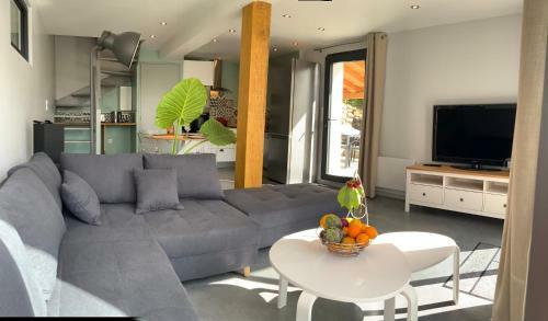 Le Chalet De La M�re