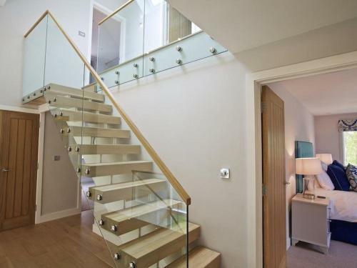 3 The Drive, Hillfield