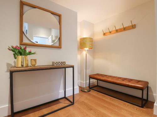 Apartment 3 Royal Dart