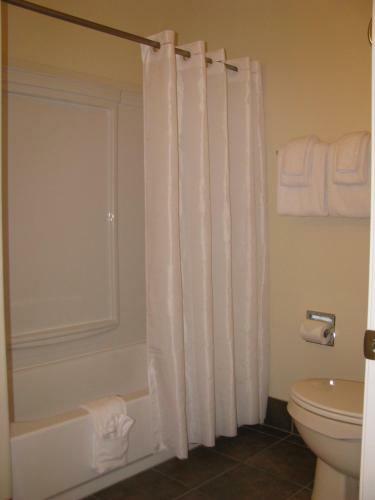 Motel 5th Street Inn