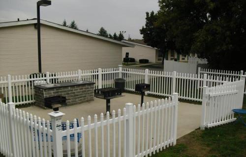 Motel Home Town Inn