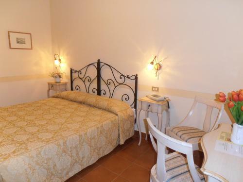 Hotel Garn� Bartabel