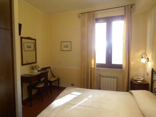 Hotel Garn� Bartabel