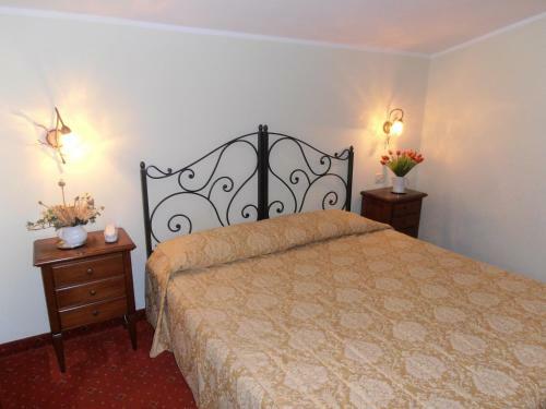 Hotel Garn� Bartabel