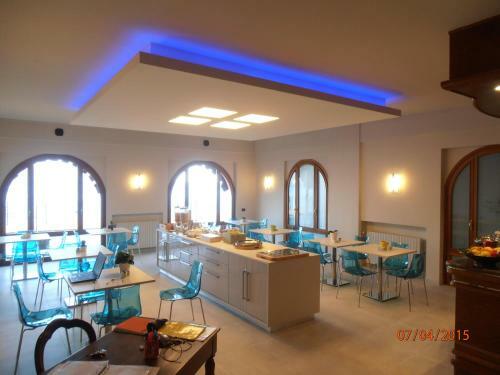 Hotel Garn� Bartabel