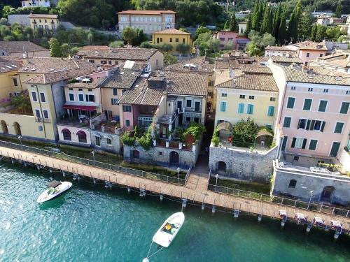 Hotel Garn� Bartabel