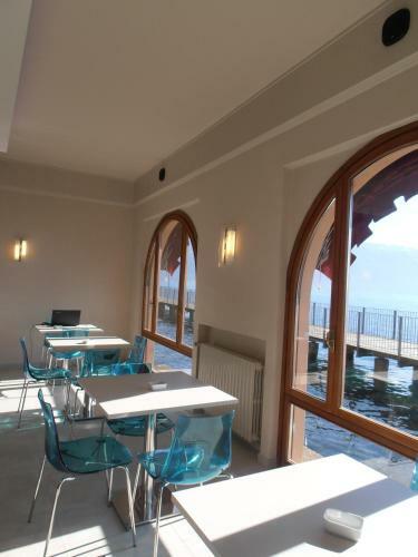 Hotel Garn� Bartabel