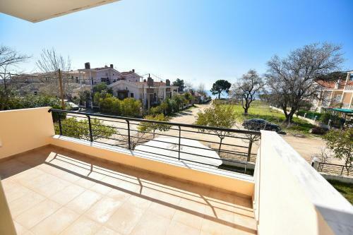 Guedin Sea Side Maisonette