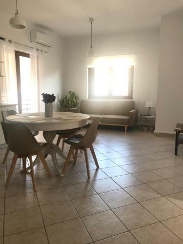 Apartamento New.....spacious House Next To The Beach