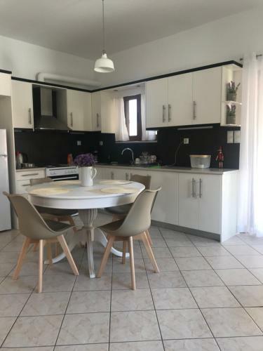 Apartamento New.....spacious House Next To The Beach