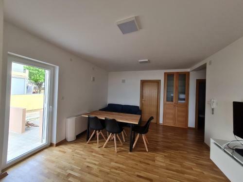Sunrise Apartments Nin