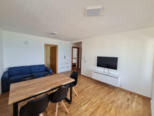Sunrise Apartments Nin