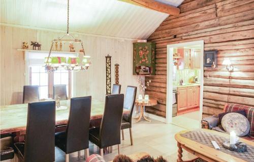 Three-bedroom Holiday Home In Rendalen