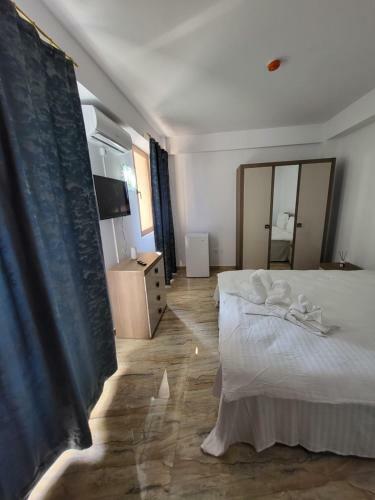 Hotel Damar Costine?ti