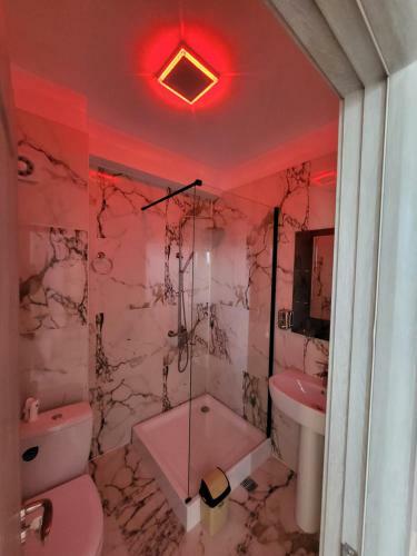 Hotel Damar Costine?ti