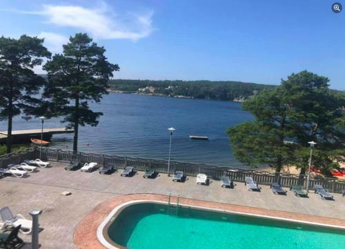 H�llestrand Cottage Koljan