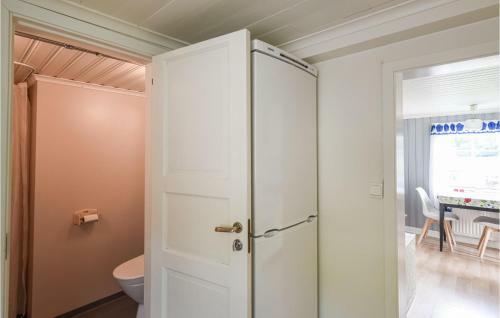 Awesome Home In Tanumshede With 3 Bedrooms