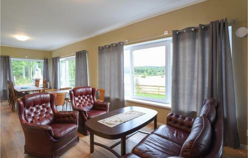 Nice Home In Tidaholm W/ Wifi And 3 Bedrooms