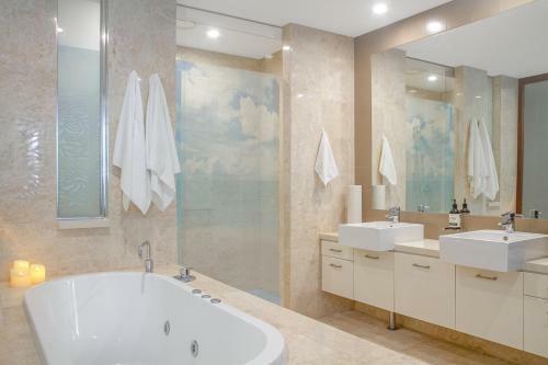 241 Santai - Balinese Resort Apartment By Uholiday