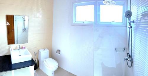 The Uni Pool Villa 1