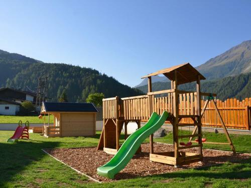 Hilltop Apartment In Umhausen With Garden