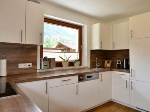Hilltop Apartment In Umhausen With Garden