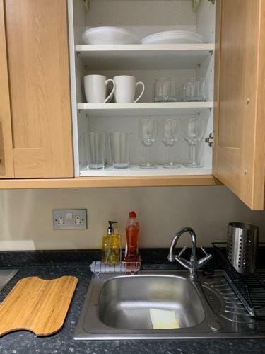 Apartamento Dunfermline Gf Flat, 5 Min Walk To Train St. And High St.