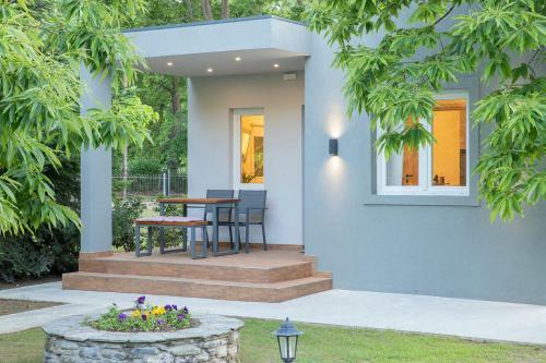 Elena Luxury Living