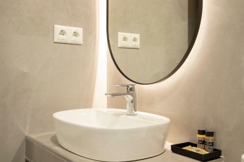 Elena Luxury Living