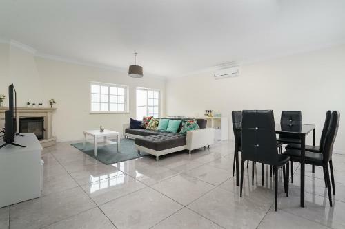 Villa Porches Velho, With Private Pool