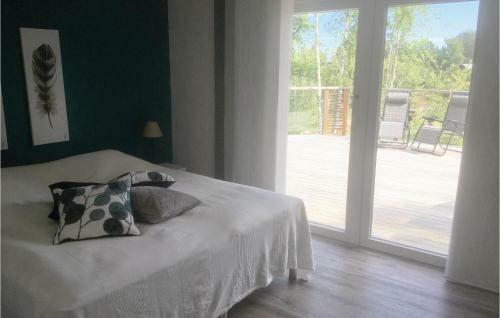 Three-bedroom Holiday Home In Trosa