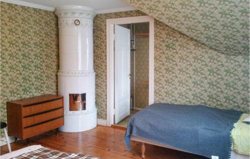 Amazing Home In V�stervik With 3 Bedrooms