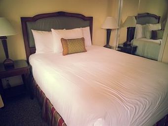 Posada The Vendange Carmel Inn & Suites
