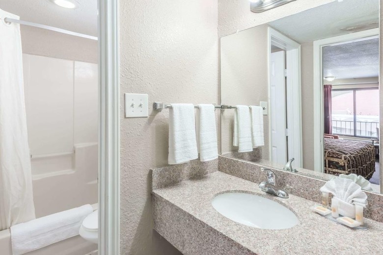 Motel Days Inn Splashtown At&t Center