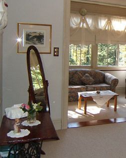 Lodge Whispering Pines Chalet And Cottages