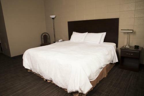 Sandstone Motel