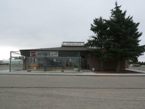 Sandstone Motel