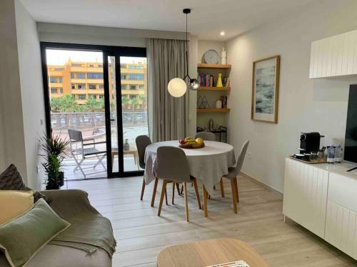 Apartamento Yellow Sail M�dano 2 Dormtiorios Con Parking