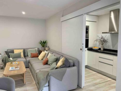 Apartamento Yellow Sail M�dano 2 Dormtiorios Con Parking