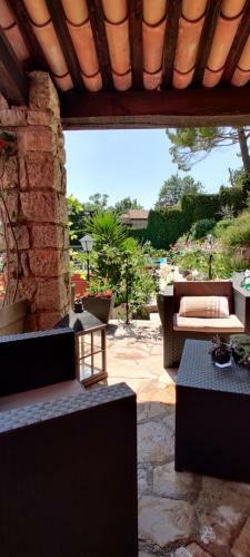 Hostal Mas Des Buscades
