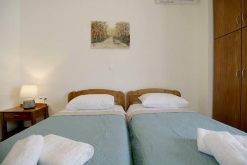 Premium Two-bedroom Apartment, Close To Beaches!