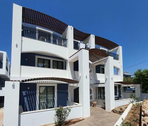 Eleni Beach Apartment