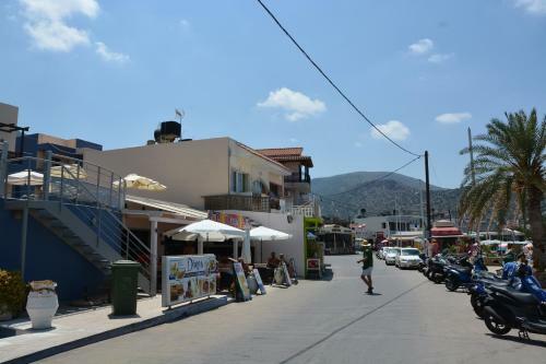 Eleni Beach Apartment