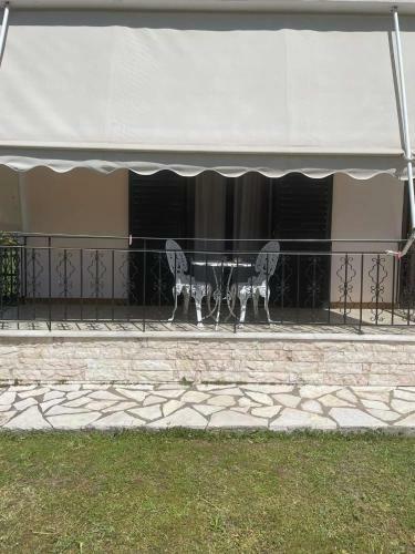 Elenas Apartments
