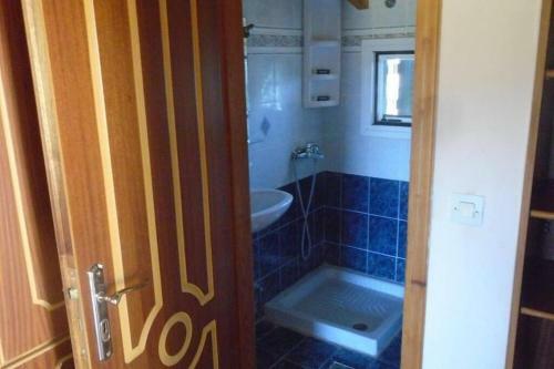 Eleni's House In Valaneio