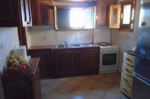 Eleni's House In Valaneio