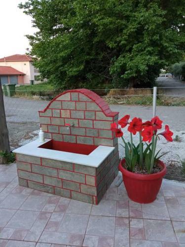Remarkable 2-bedroom House In Veroia