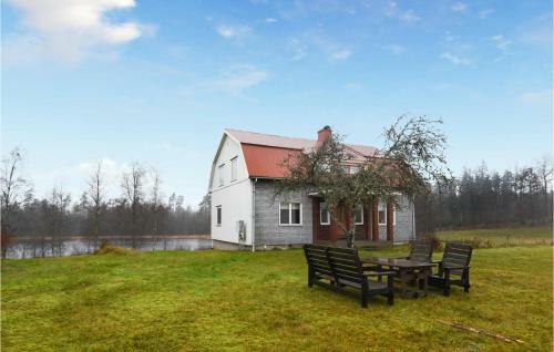 Stunning Home In Kalv With 4 Bedrooms