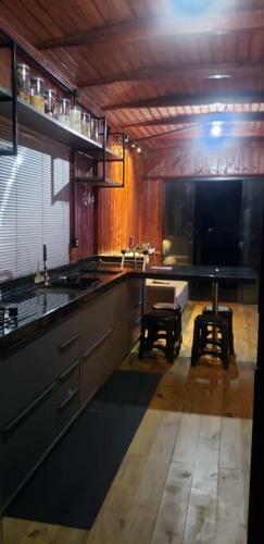 Cabana Em Meio A Natureza Com Piscina.